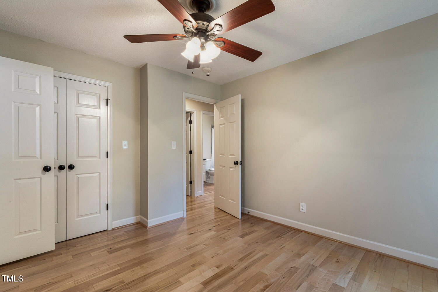 101 Solway Court Cary, NC 27511 - Photo 32 of 61 101 Solway Ct Cary NC 27511-large-034-00