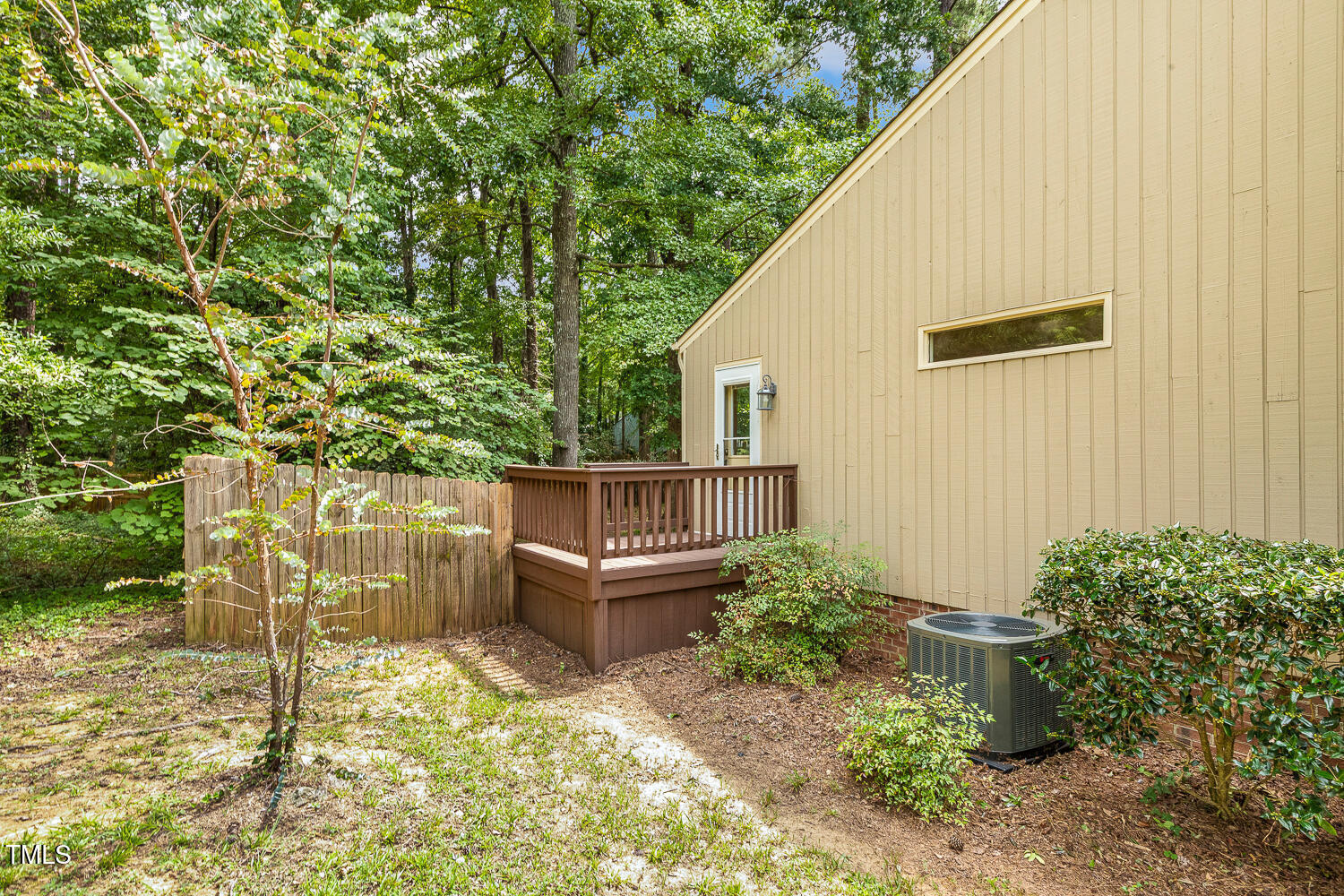 101 Solway Court Cary, NC 27511 - Photo 42 of 61 101 Solway Ct Cary NC 27511-large-047-02