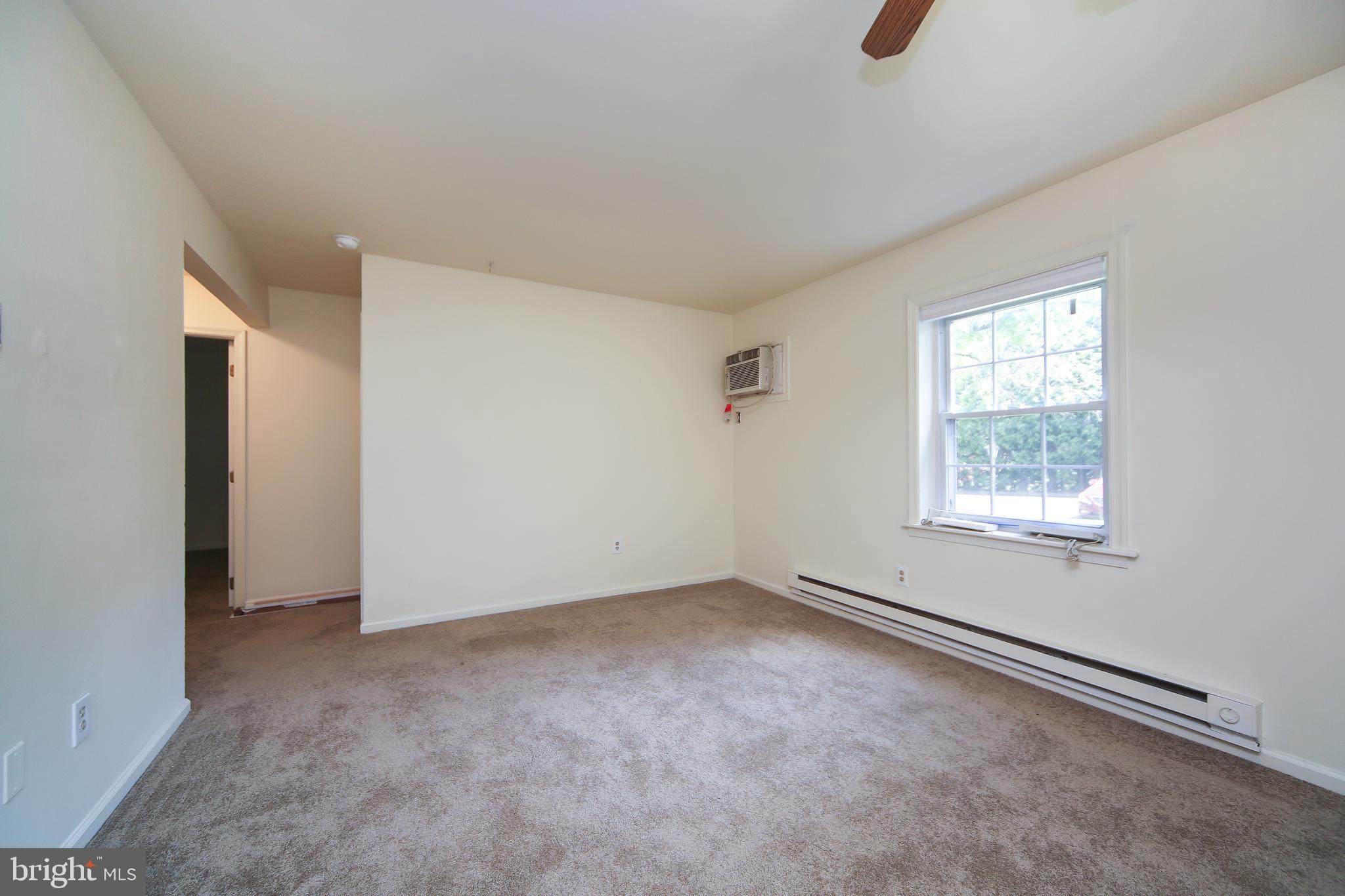 103 Deep Run Road, Unit C1 Dublin, PA 18917 - Photo 6 of 16 Living/Dining