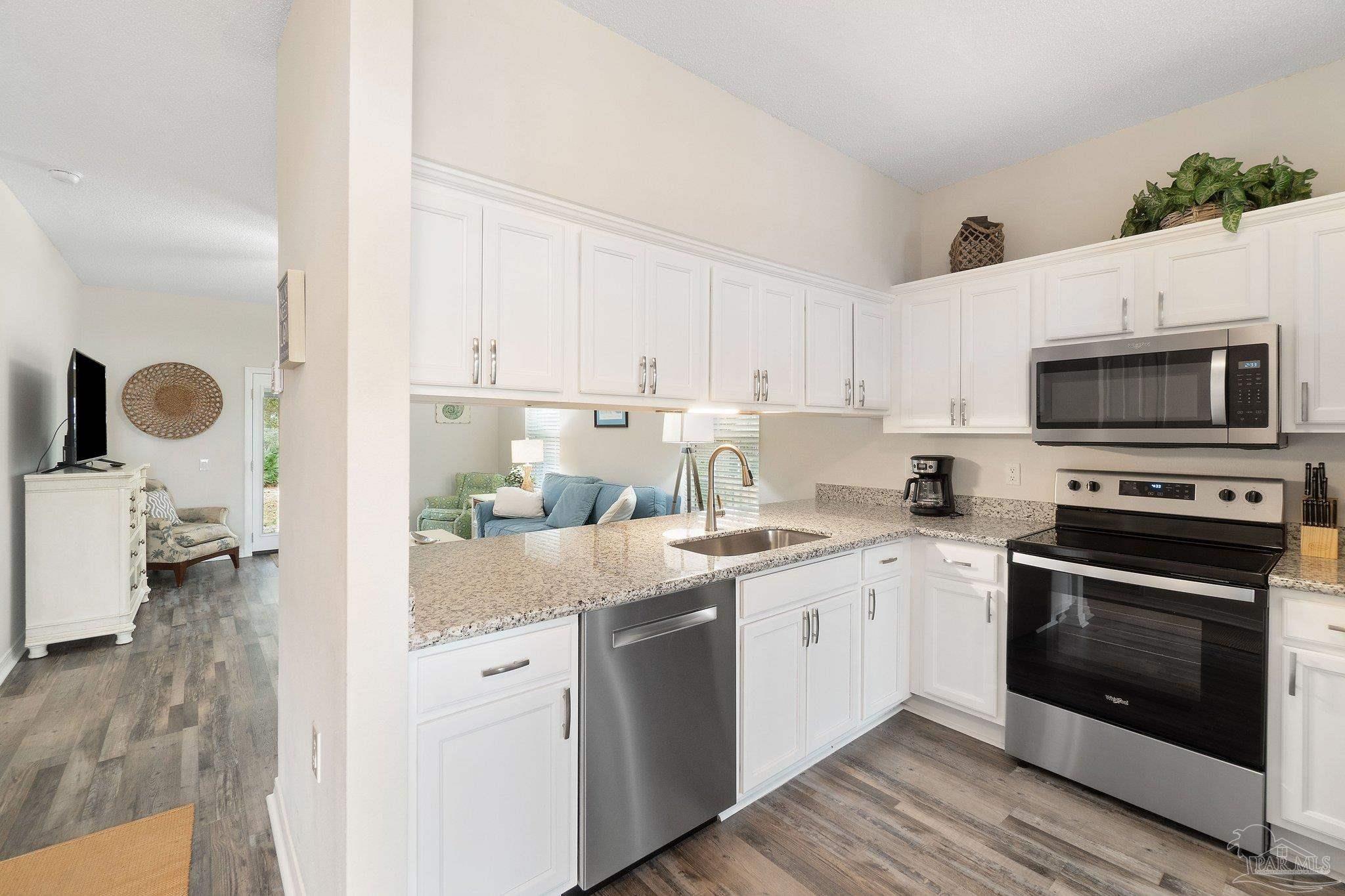 1514 Redfish Point Road Gulf Breeze, FL 32563 - Photo 8 of 30 Gallery Image 8