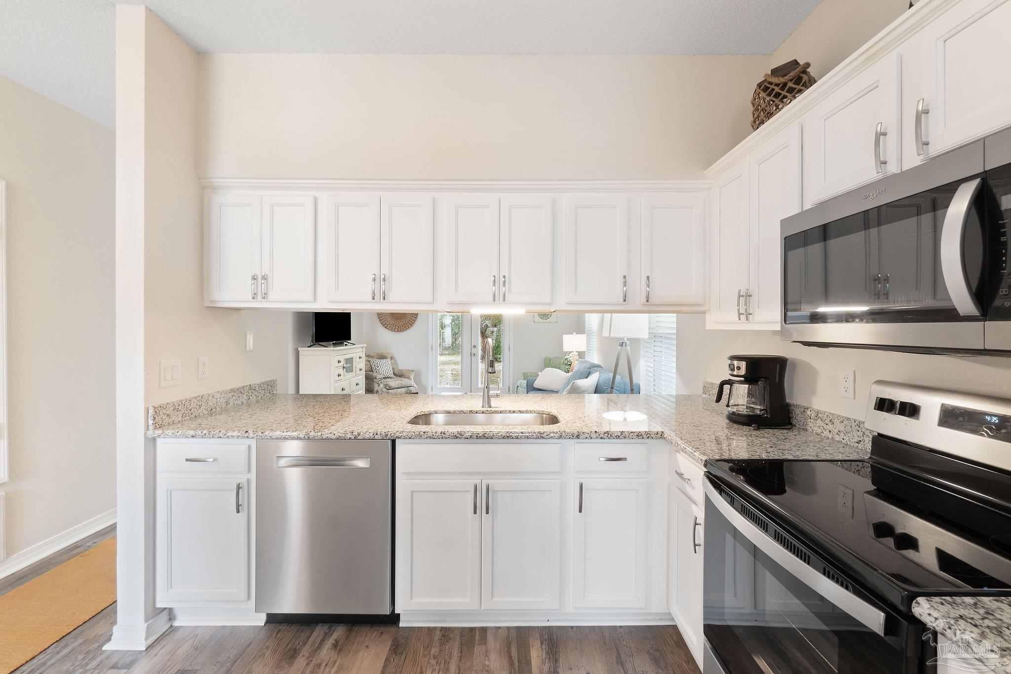 1514 Redfish Point Road Gulf Breeze, FL 32563 - Photo 10 of 30 Gallery Image 10