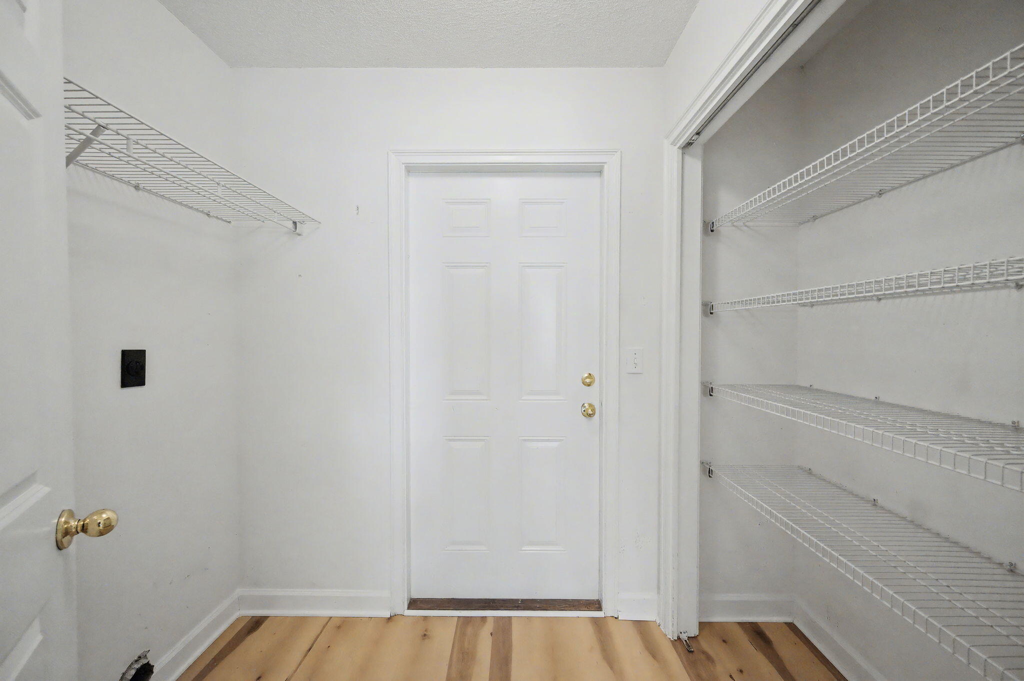 28 3rd Street Shalimar, FL 32579 - Photo 27 of 31 a view of bathroom with shower