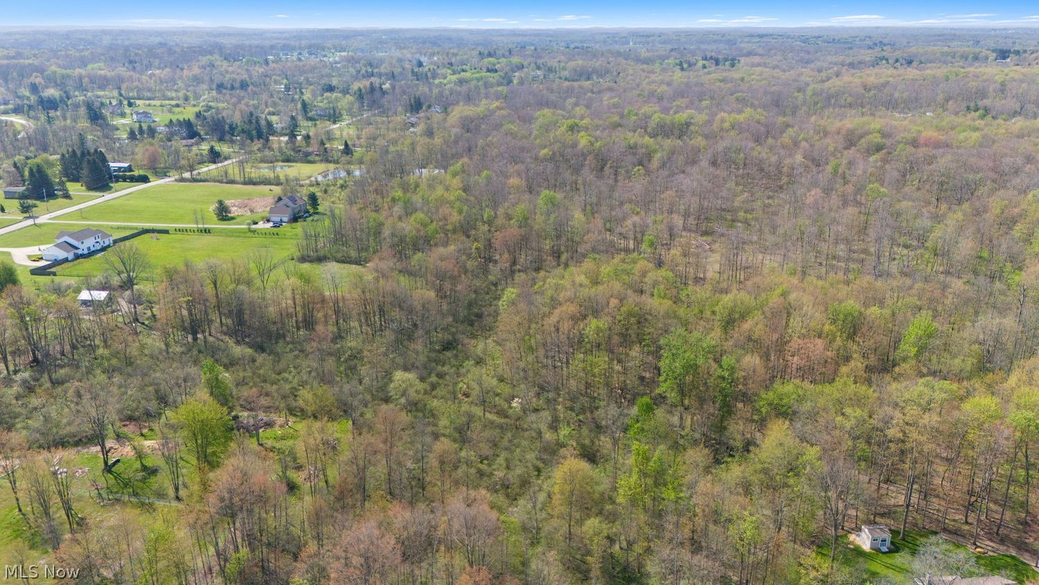 17990 Snyder Road Chagrin Falls, OH 44023 - Photo 17 of 21