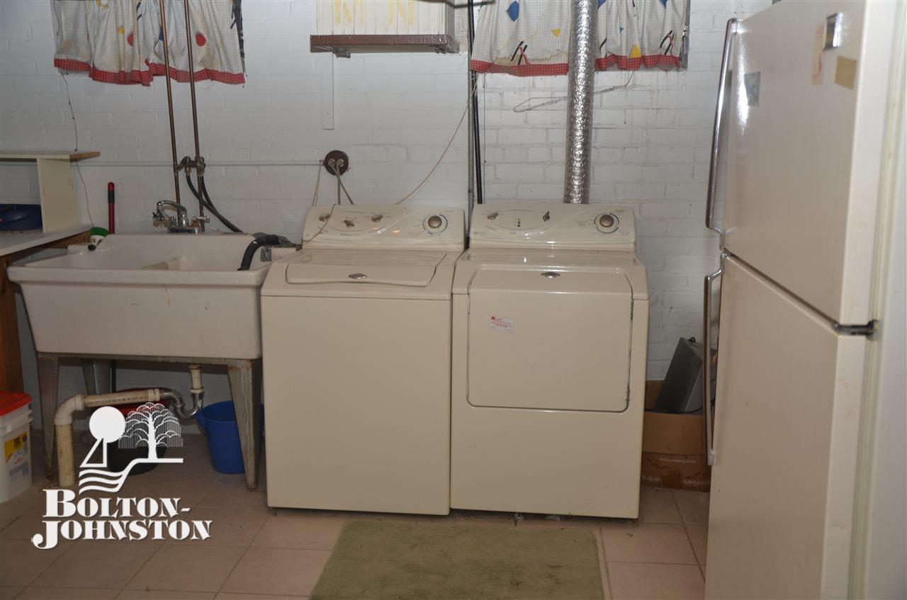 1420 Harvard Road Grosse Pointe, MI 48230 - Photo 25 of 34 31354288-24.JPG
