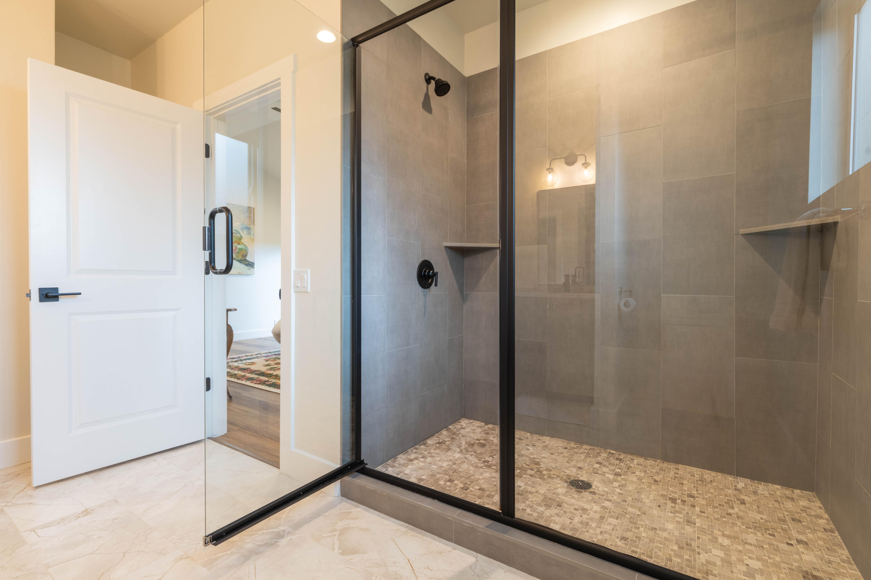 155 Cowcatcher Loop Bellevue, ID 83313 - Photo 22 of 35 Primary Bathroom