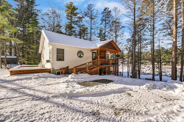 $515,000 | 132 North Lake Shore Drive, Dingmans Ferry, PA 18328