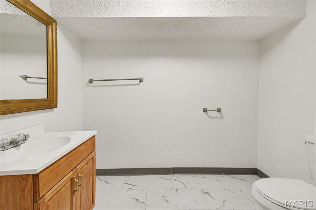 5144 Abington Road Florissant, MO 63033 - Photo 15 of 16 Gallery Image 15