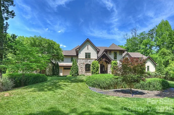 $5,400,000 | 4901 Carmel Park Drive, Charlotte, NC 28226