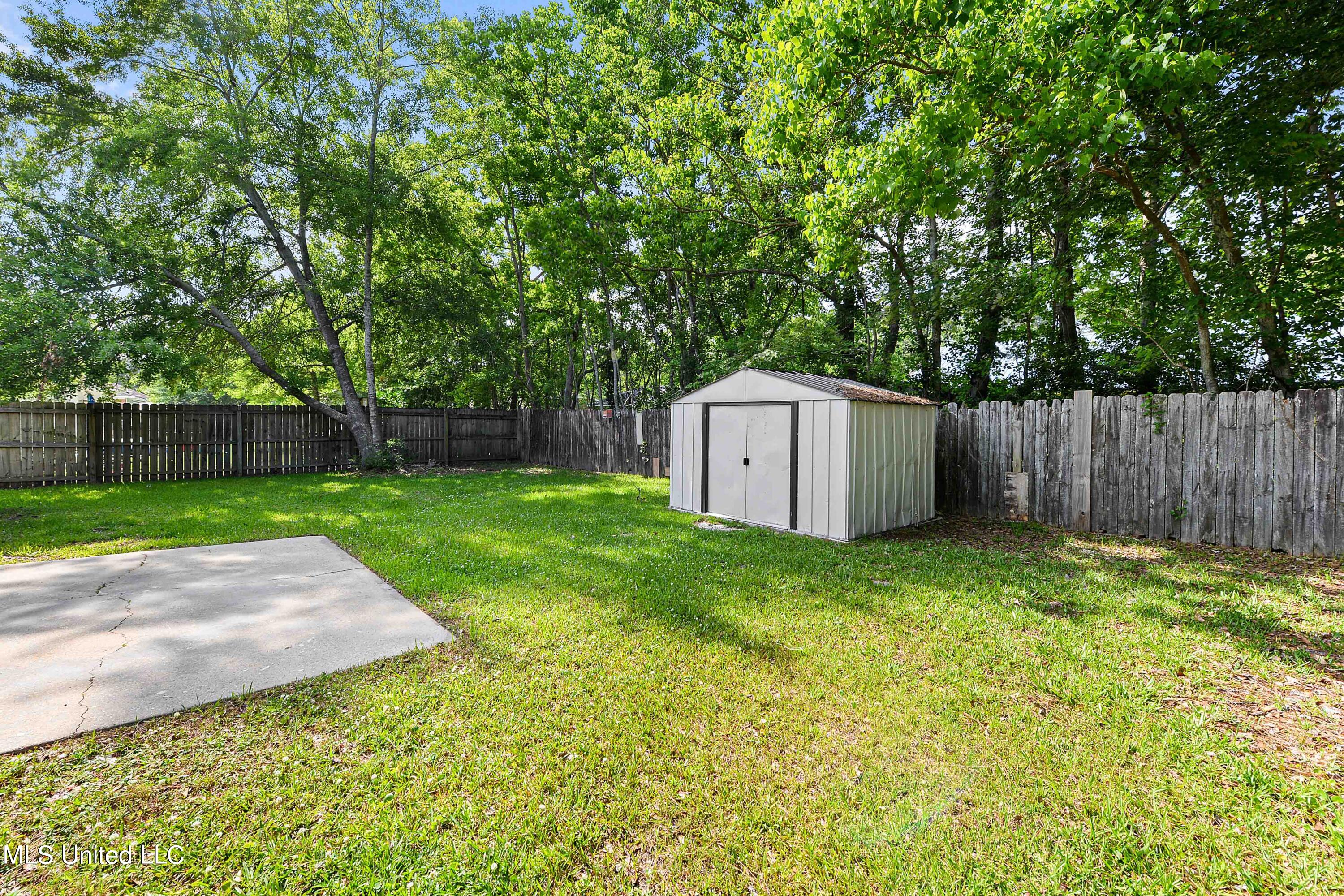 1628 Springridge Road Gautier, MS 39553 - Photo 19 of 20 019