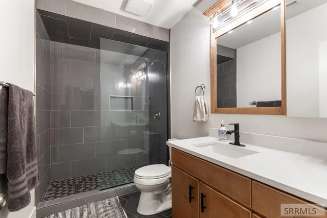 $1,150,000 | 1057 North 1200 East, Shelley, ID 83274