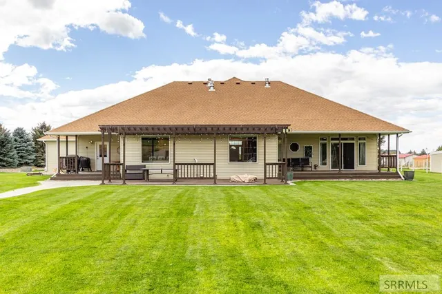 $1,150,000 | 1057 North 1200 East, Shelley, ID 83274