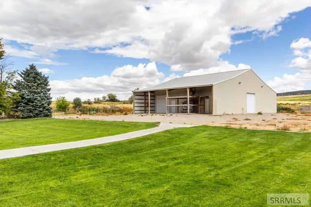 $1,150,000 | 1057 North 1200 East, Shelley, ID 83274