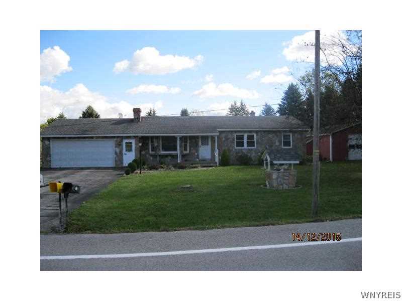 7949 Hopkins Road Pembroke, NY 14036 - Photo 1 of 1 Exterior Front
