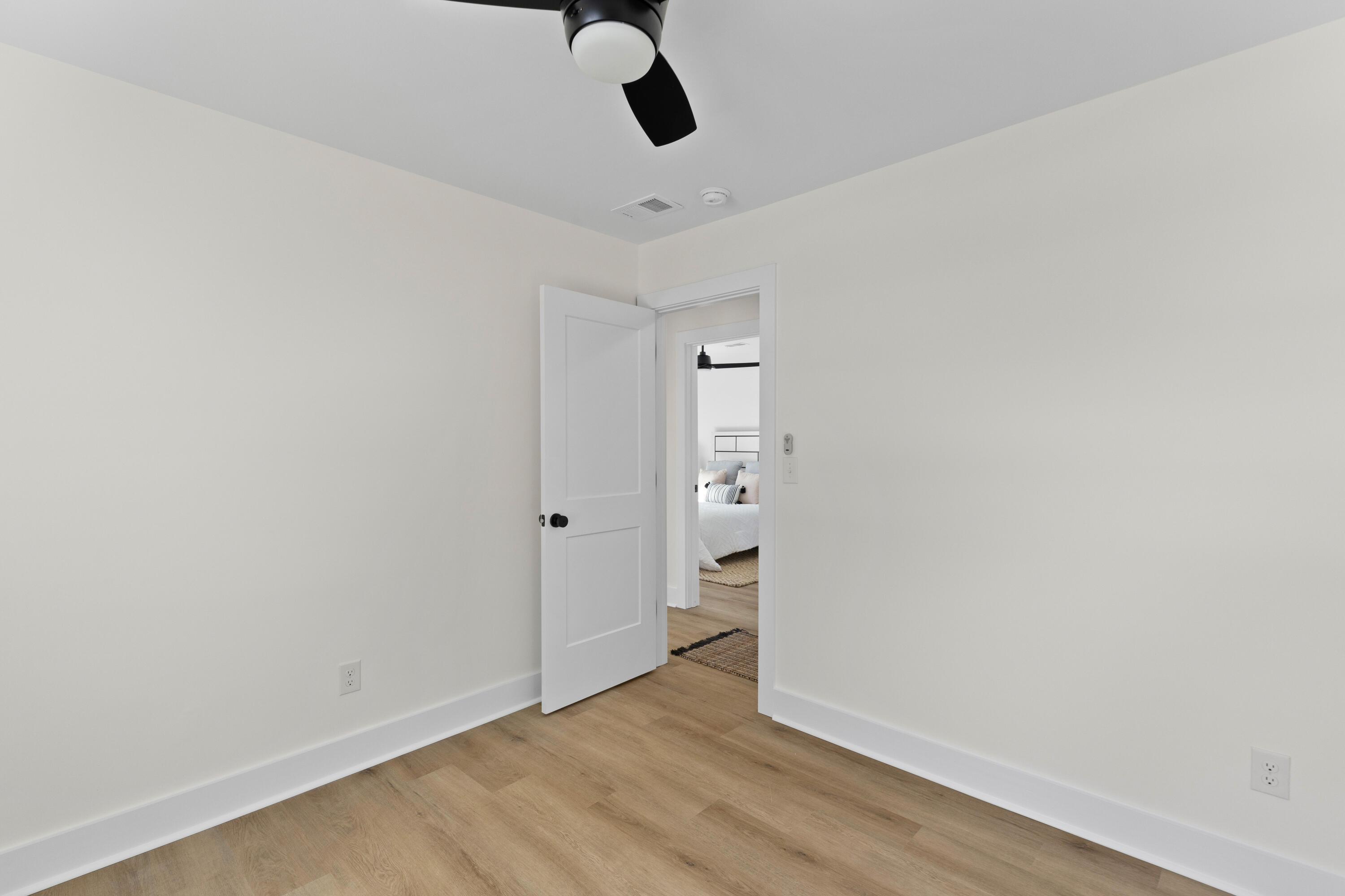 1576 Seacroft Road Charleston, SC 29412 - Photo 32 of 38 1G1A0307