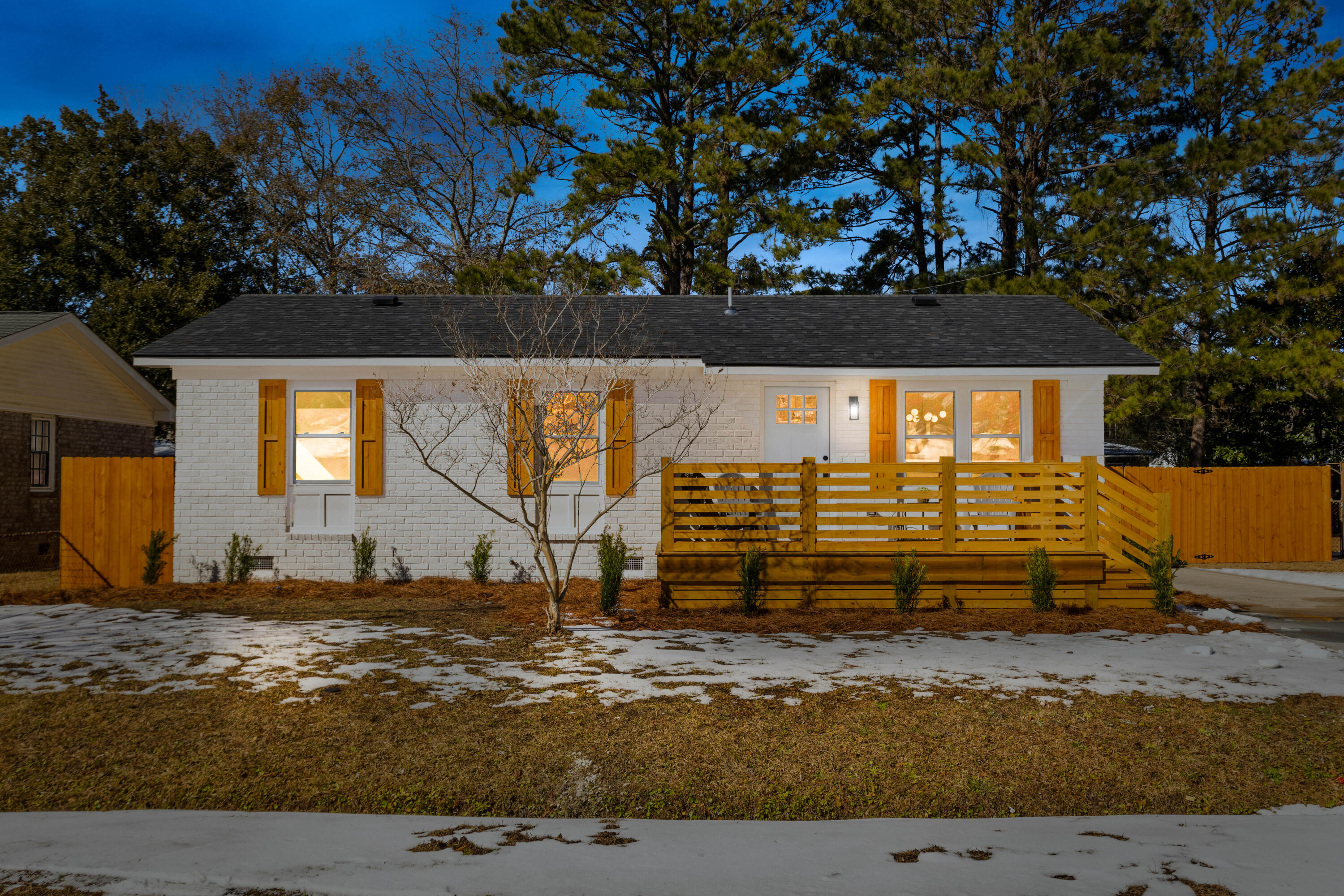 1576 Seacroft Road Charleston, SC 29412 - Photo 38 of 38 1G1A0392Dte