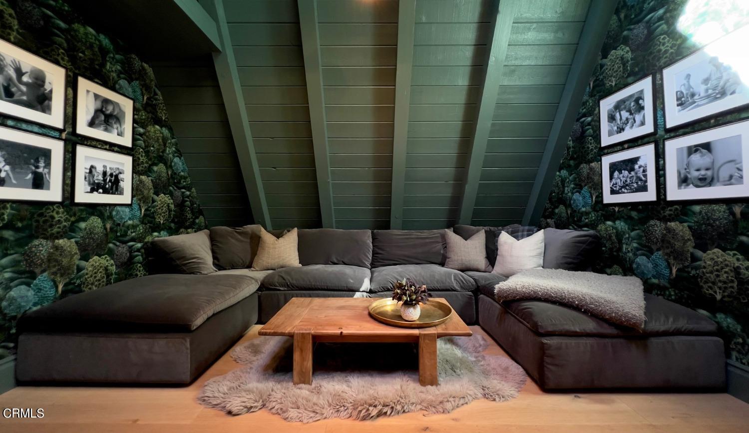 2460 Valley Meadow Drive Oak View, CA 93022 - Photo 21 of 49 a outdoor living room with furniture and a potted plant