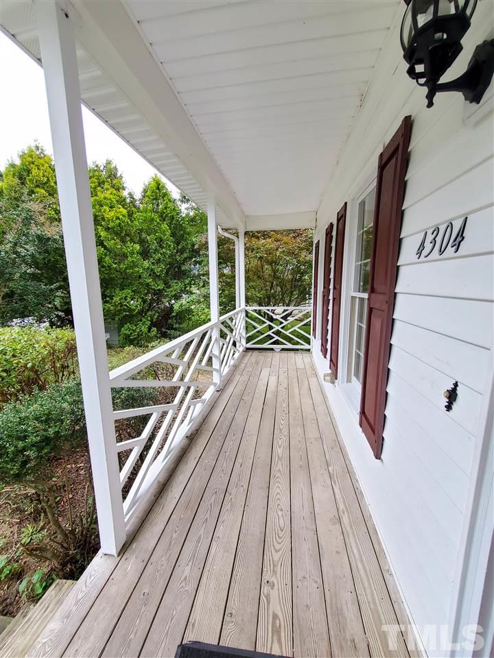 4304 Birmingham Way Raleigh, NC 27604 - Photo 2 of 28