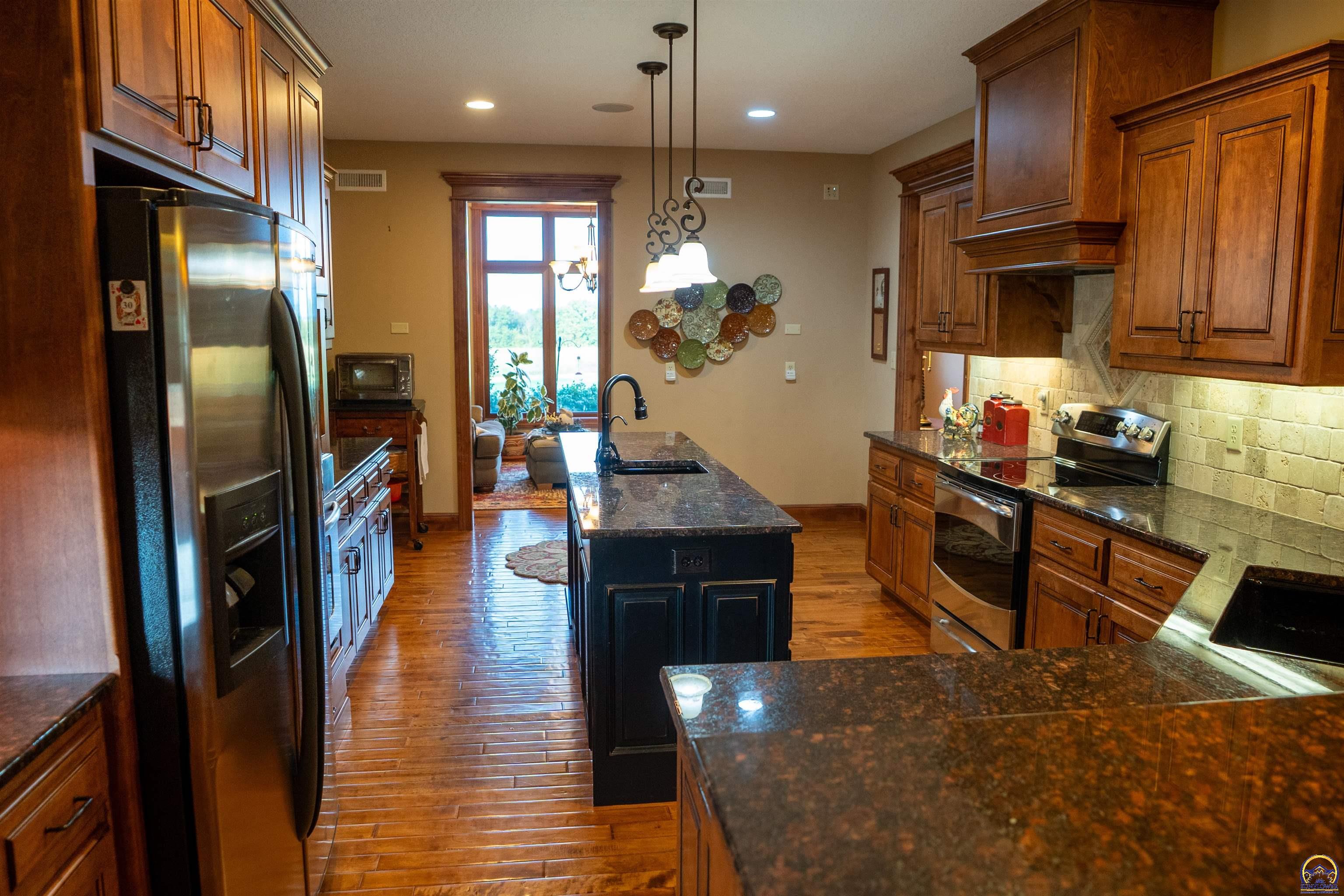 11301 South Croco Road Berryton, KS 66409 - Photo 20 of 99 Gallery Image 20