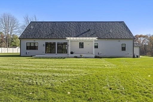 73 Raymond Avenue Raynham, MA 02767 - Photo 25 of 29