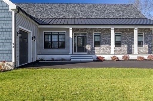 73 Raymond Avenue Raynham, MA 02767 - Photo 4 of 29