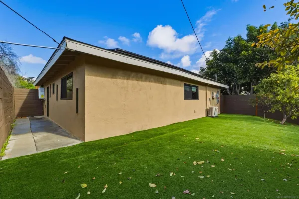 $1,299,000 | 519 Camelot Drive, Oceanside, CA 92054