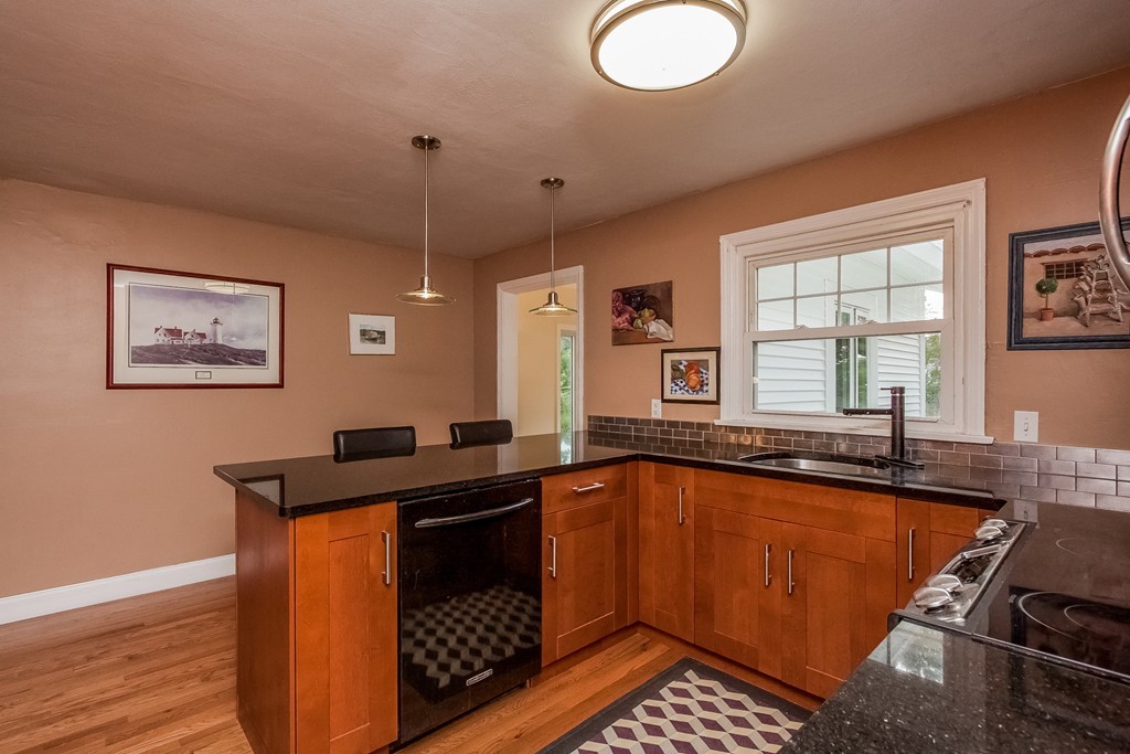 730 Plumtree Road Springfield, MA 01118 - Photo 7 of 20 Gallery Image 7