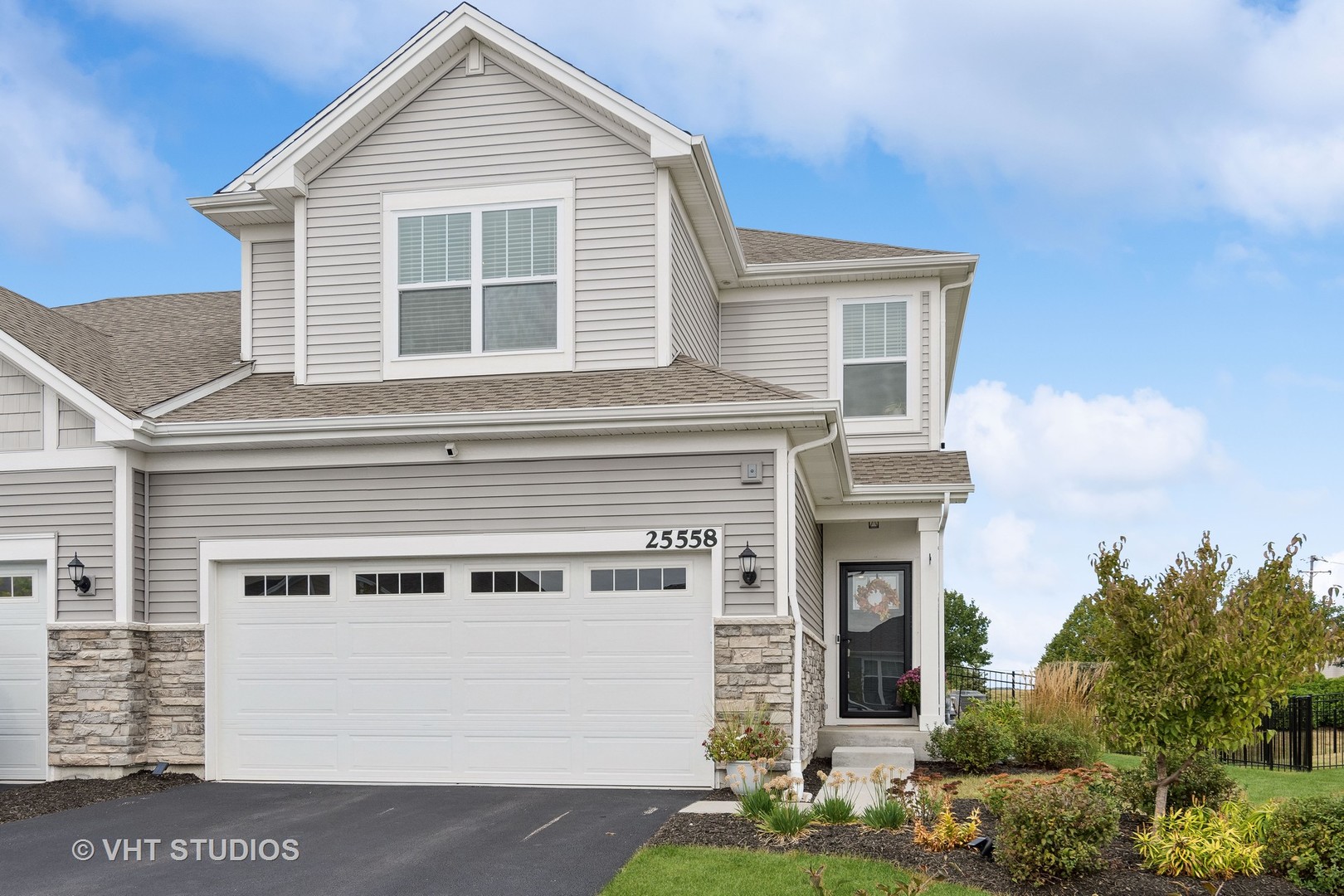 25558 Springview Drive Plainfield, IL 60586 - Photo 1 of 29 Gallery Image 1
