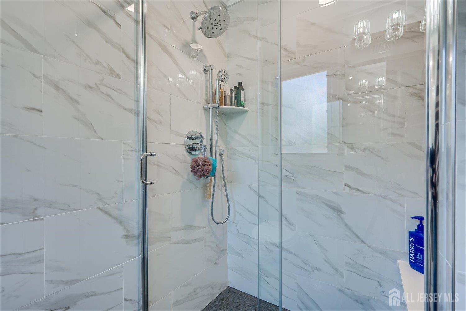 22 Celler Road Edison, NJ 08817 - Photo 34 of 56