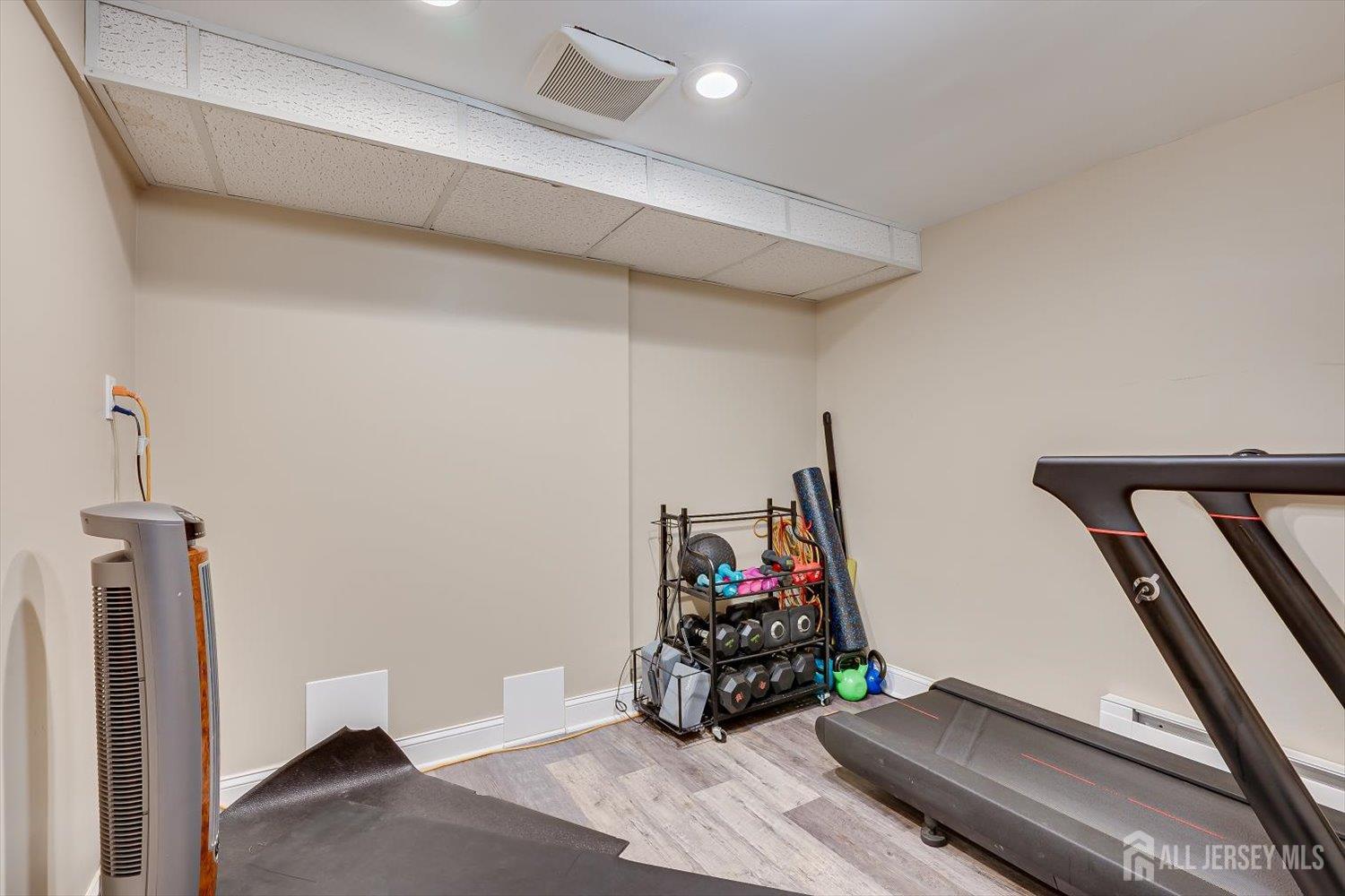 22 Celler Road Edison, NJ 08817 - Photo 48 of 56