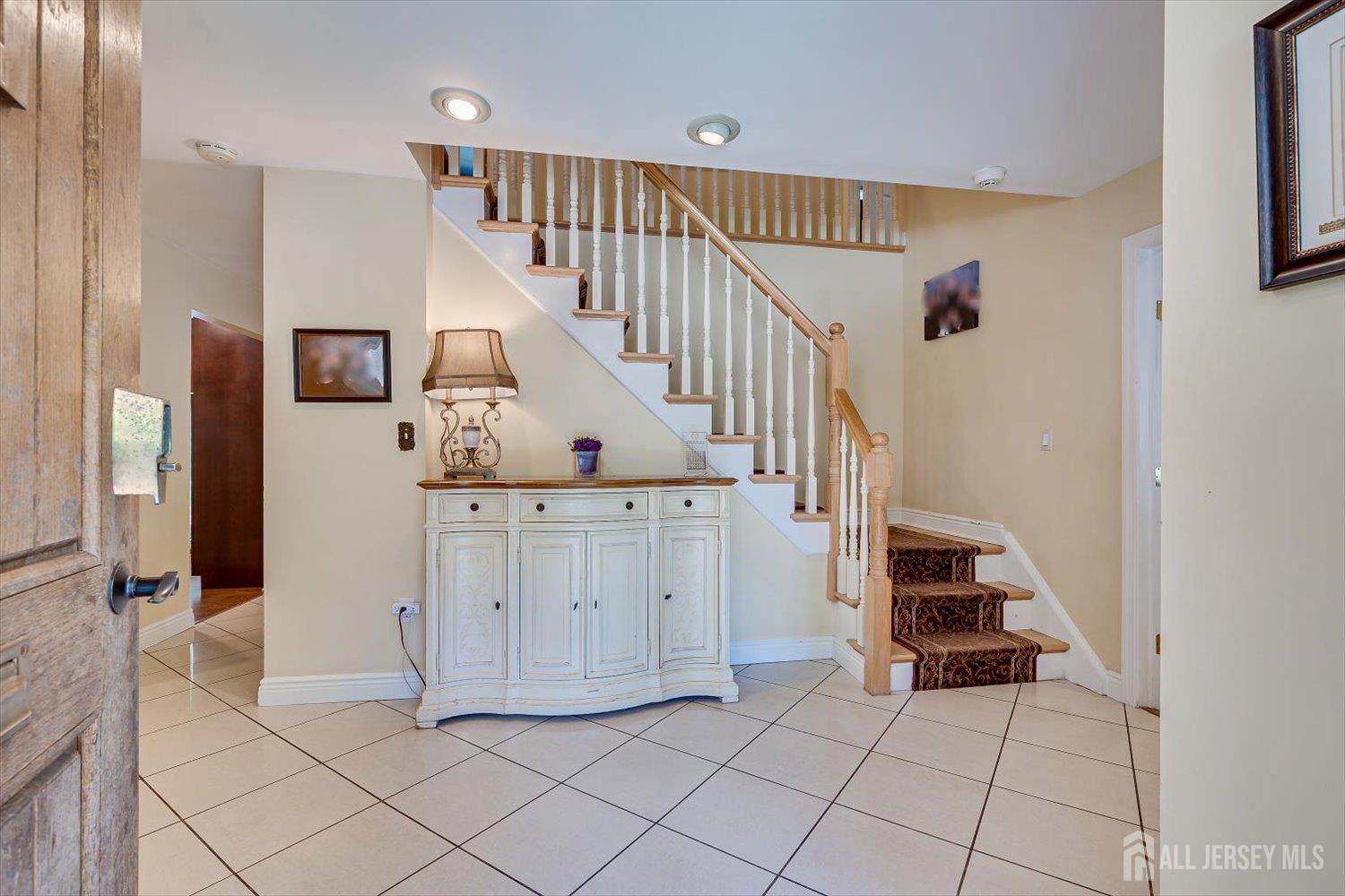 22 Celler Road Edison, NJ 08817 - Photo 8 of 56