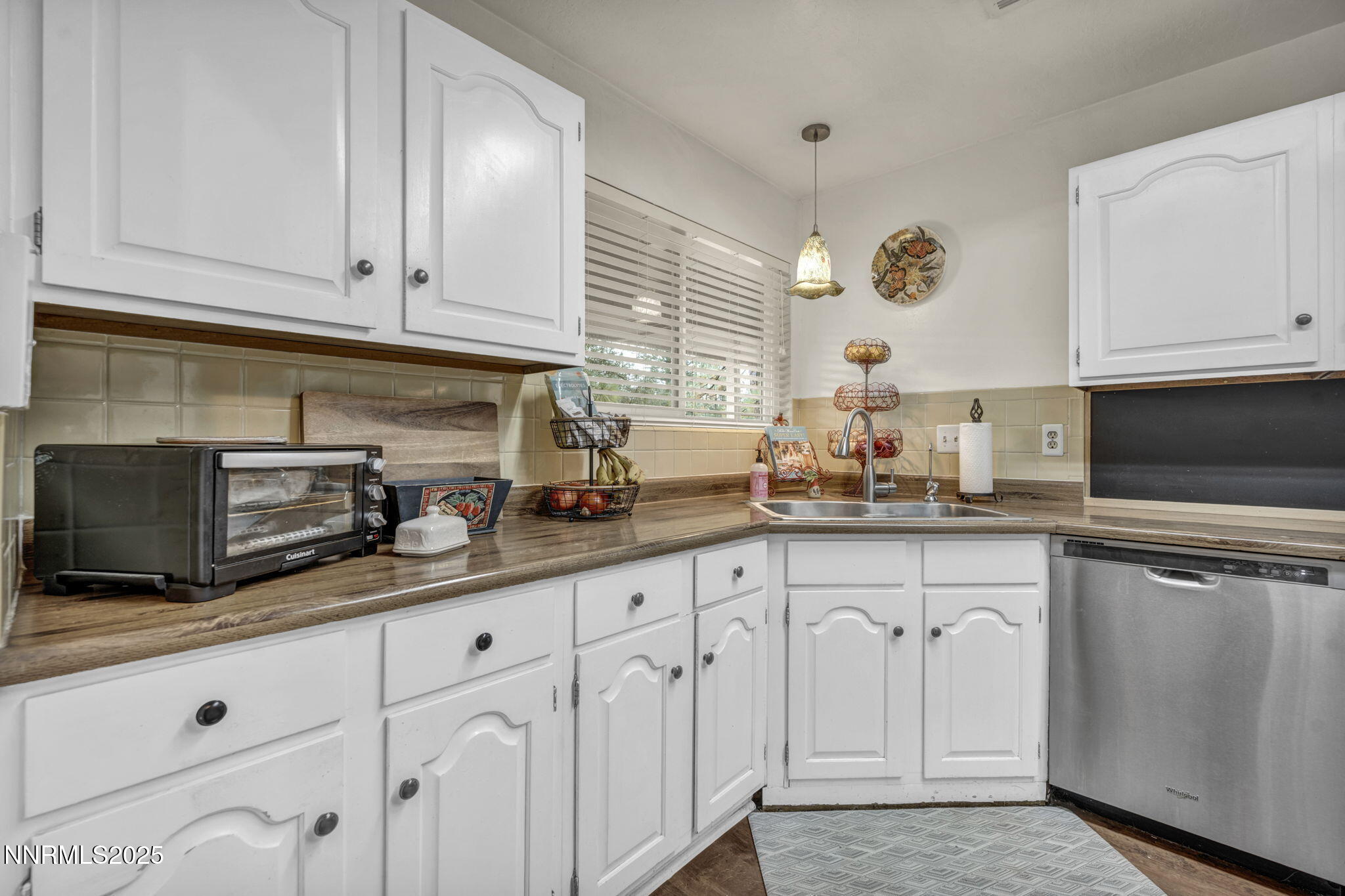 568 Crystal Park Road Verdi, NV 89439 - Photo 9 of 48 62-web-or-mls-568-crystal-park-rd