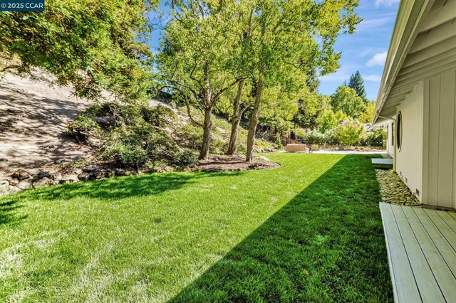 $1,899,000 | 38 Sanders Ranch Road, Moraga, CA 94556