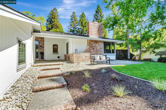 $1,899,000 | 38 Sanders Ranch Road, Moraga, CA 94556