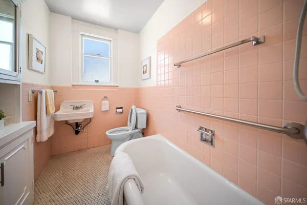 $1,495,000 | 475 Ulloa Street, San Francisco, CA 94127