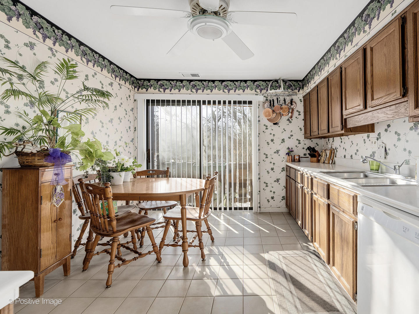 1-s055 Spring Road, Unit 2C Oak Brook, IL 60181 - Photo 12 of 32