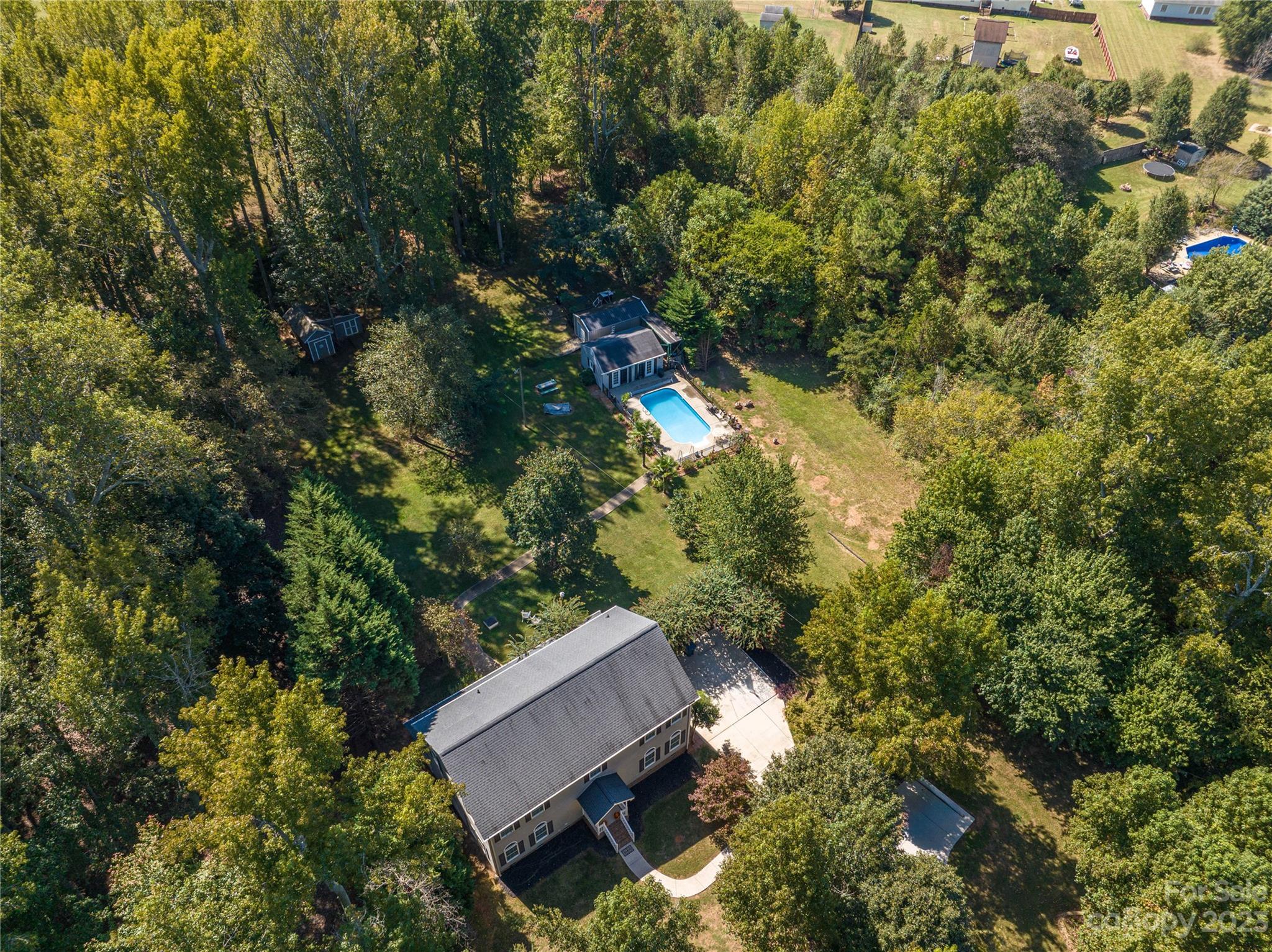 1575 Lewis Farm Road Kings Mountain, NC 28086 - Photo 36 of 42 an aerial view of a house with a yard