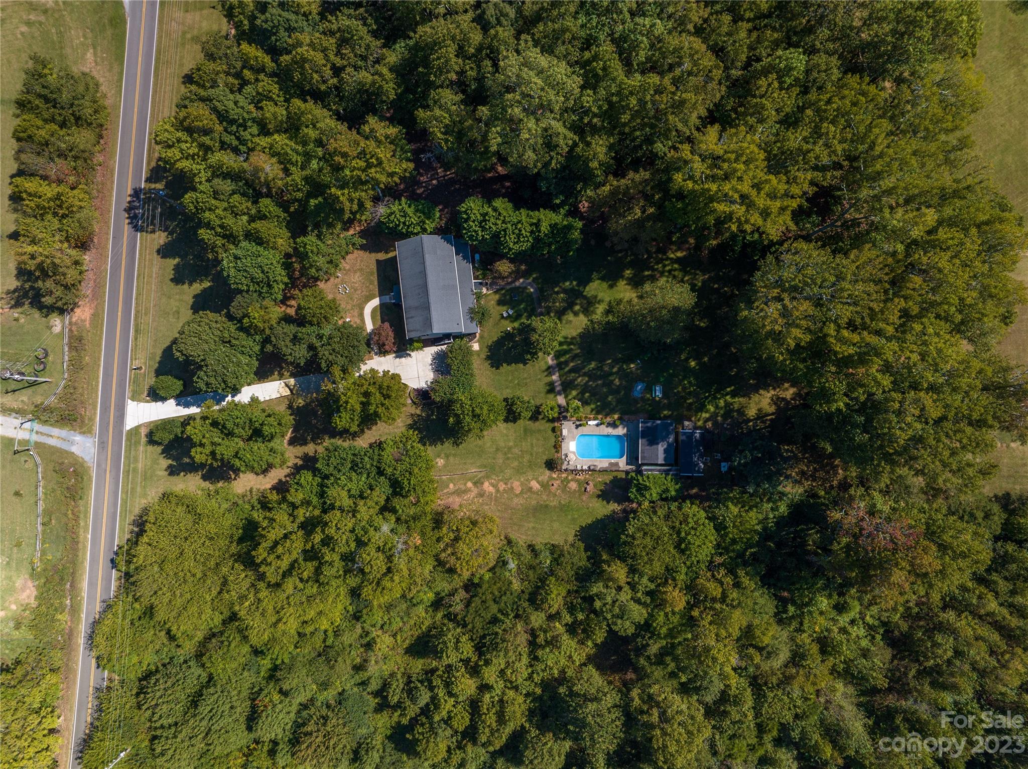 1575 Lewis Farm Road Kings Mountain, NC 28086 - Photo 37 of 42 a view of a tree with a yard