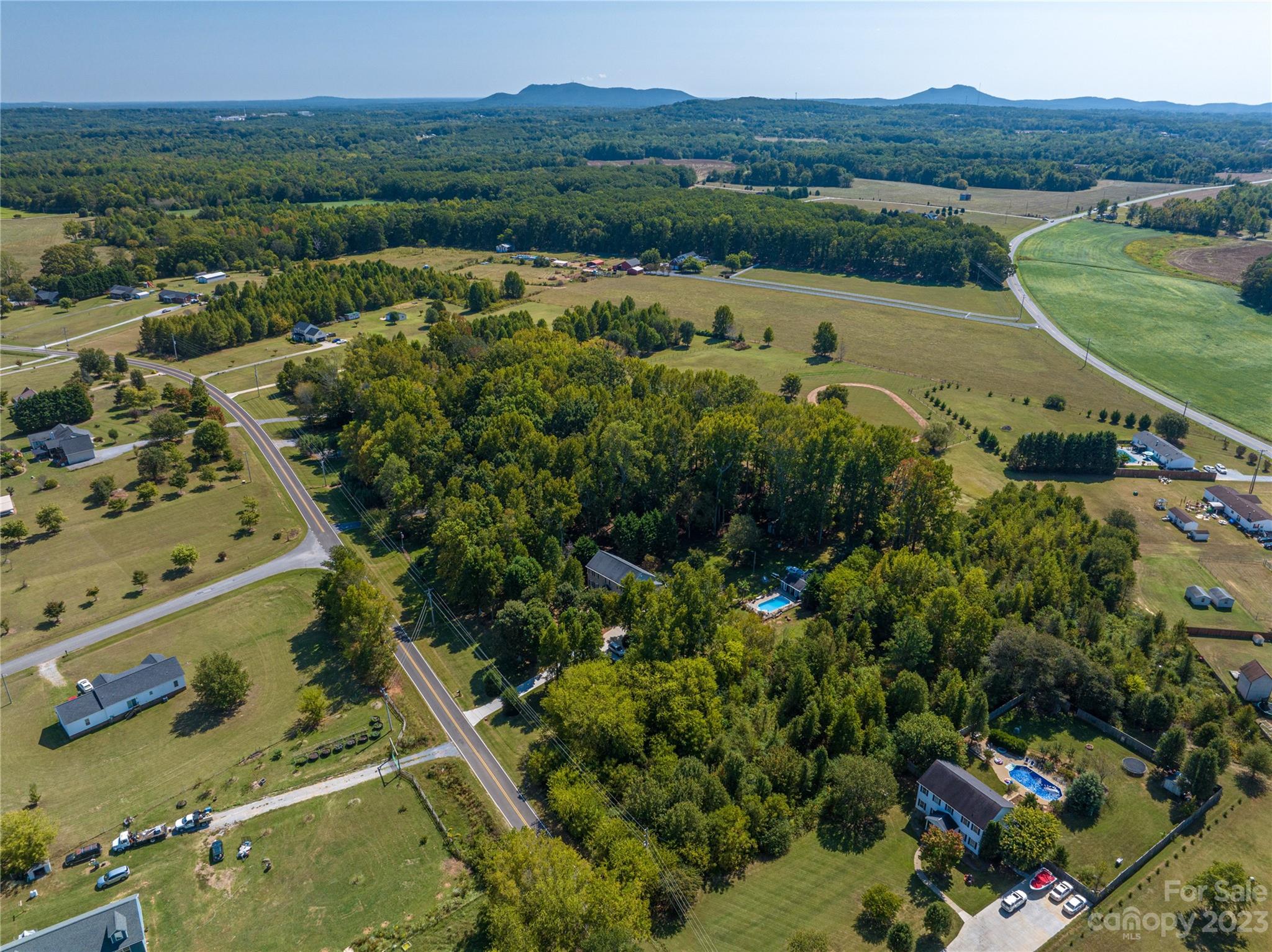 1575 Lewis Farm Road Kings Mountain, NC 28086 - Photo 41 of 42 an aerial view of a residential houses and outdoor space