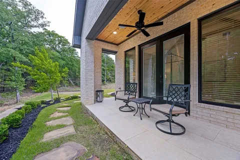 $2,300,000 | 704 Palisades Drive, Gordonville, TX 76245