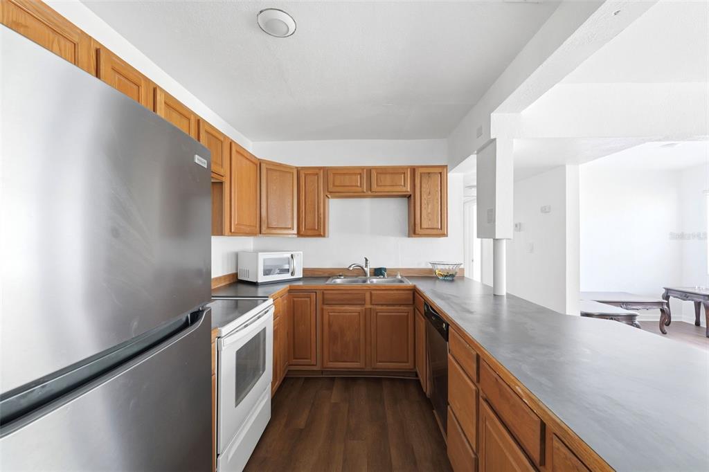 27 Croom Road Brooksville, FL 34601 - Photo 6 of 49