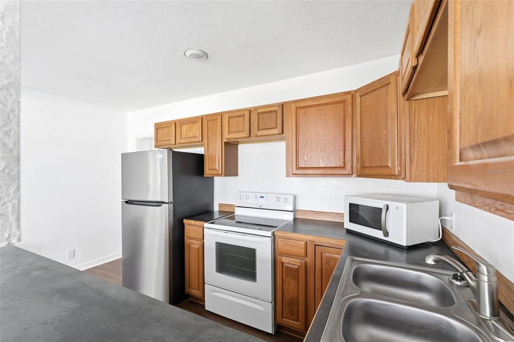 27 Croom Road Brooksville, FL 34601 - Photo 7 of 49