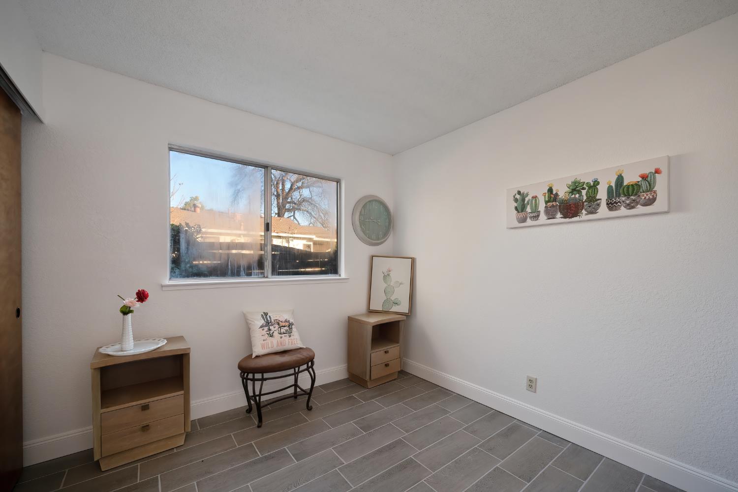 4271 Soledad Avenue Sacramento, CA 95820 - Photo 18 of 36 a living room with furniture