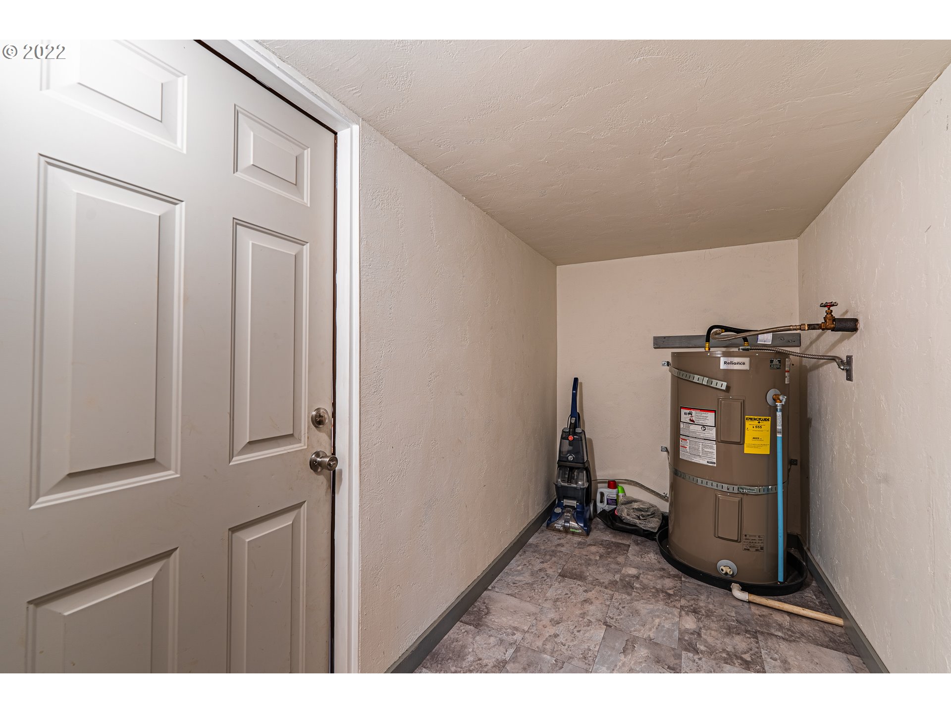 2074 G Street Springfield, OR 97477 - Photo 17 of 29