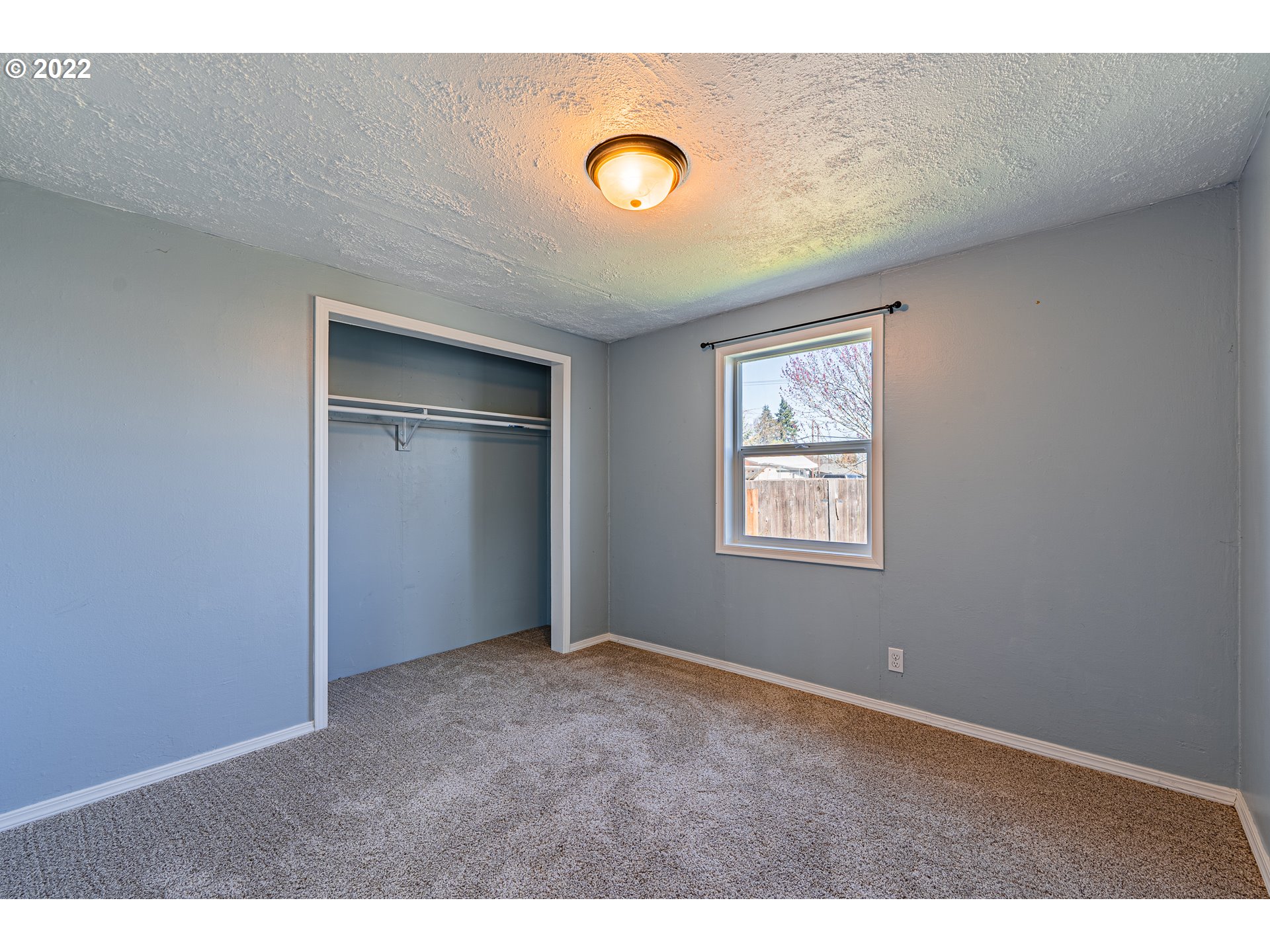 2074 G Street Springfield, OR 97477 - Photo 6 of 29