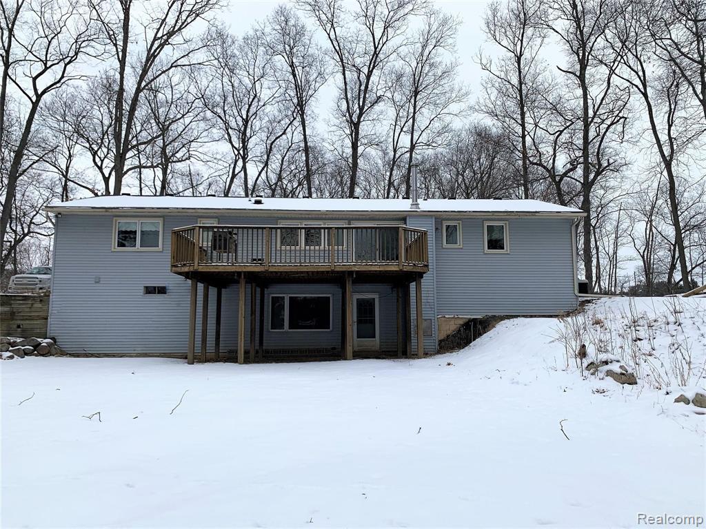 3532 Golf Club Road Howell, MI 48843 - Photo 4 of 30