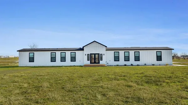 $2,300 | 5502 County Road 2646, Royse City, TX 75189