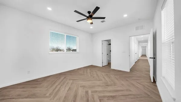 $2,300 | 5502 County Road 2646, Royse City, TX 75189