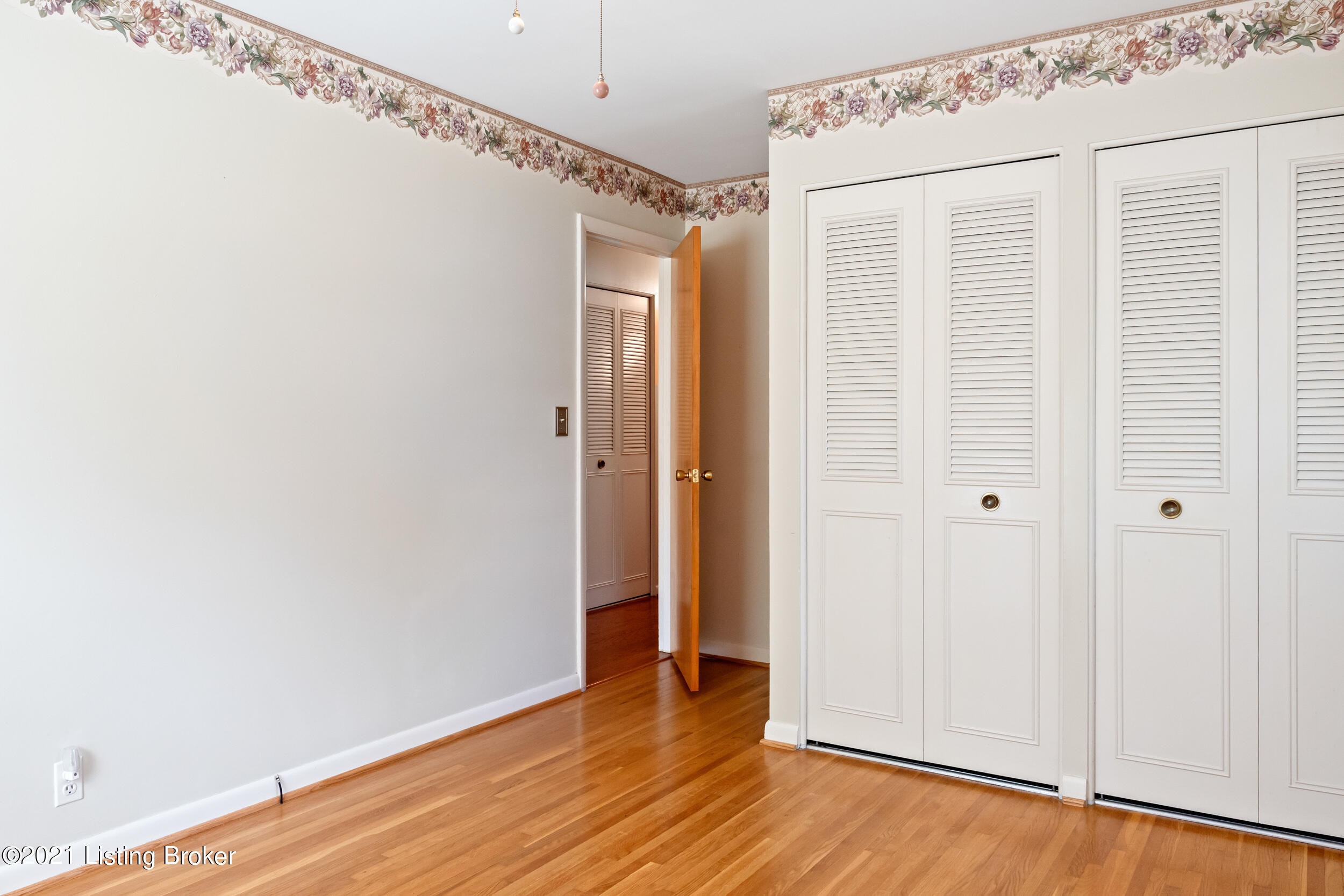 2102 Janlyn Road Louisville, KY 40299 - Photo 23 of 44 2102 Janlyn Rd-34