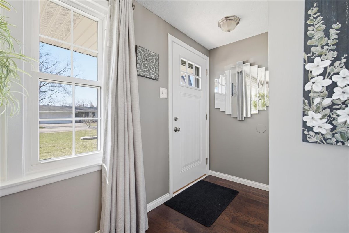 25 Helen Street Streator, IL 61364 - Photo 4 of 38