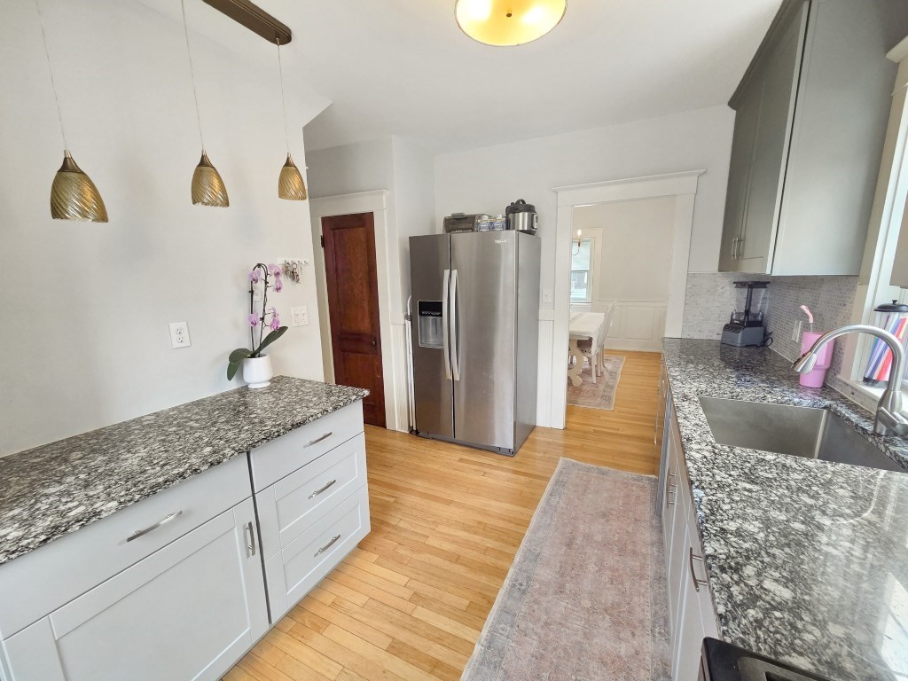 70 Chestnut Street Fairhaven, MA 02719 - Photo 10 of 37